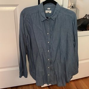 Ann Taylor Loft The Softened Chambray Shirt size Large